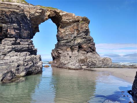 Reserva de visitas a la playa de Las Catedrales